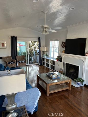 227 Apolena Avenue, Newport Beach, CA 92662