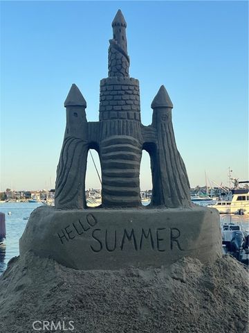 227 Apolena Avenue, Newport Beach, CA 92662