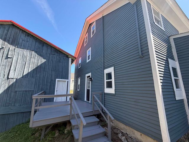 331 Parade Road, Barnstead, NH 03218