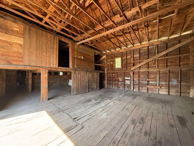 331 Parade Road, Barnstead, NH 03218