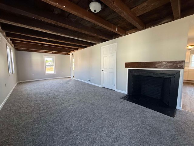 331 Parade Road, Barnstead, NH 03218