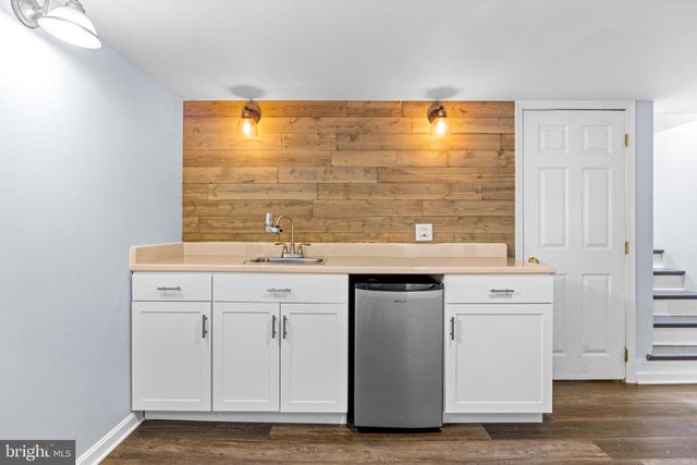 567 BROOK RD, Baltimore, MD 21286