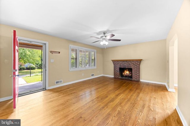 567 BROOK RD, Baltimore, MD 21286