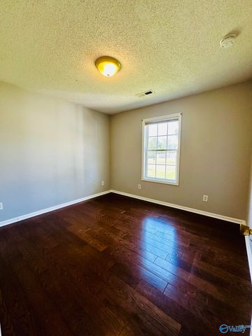 199 Tanner Point Drive, New Market, AL 35761
