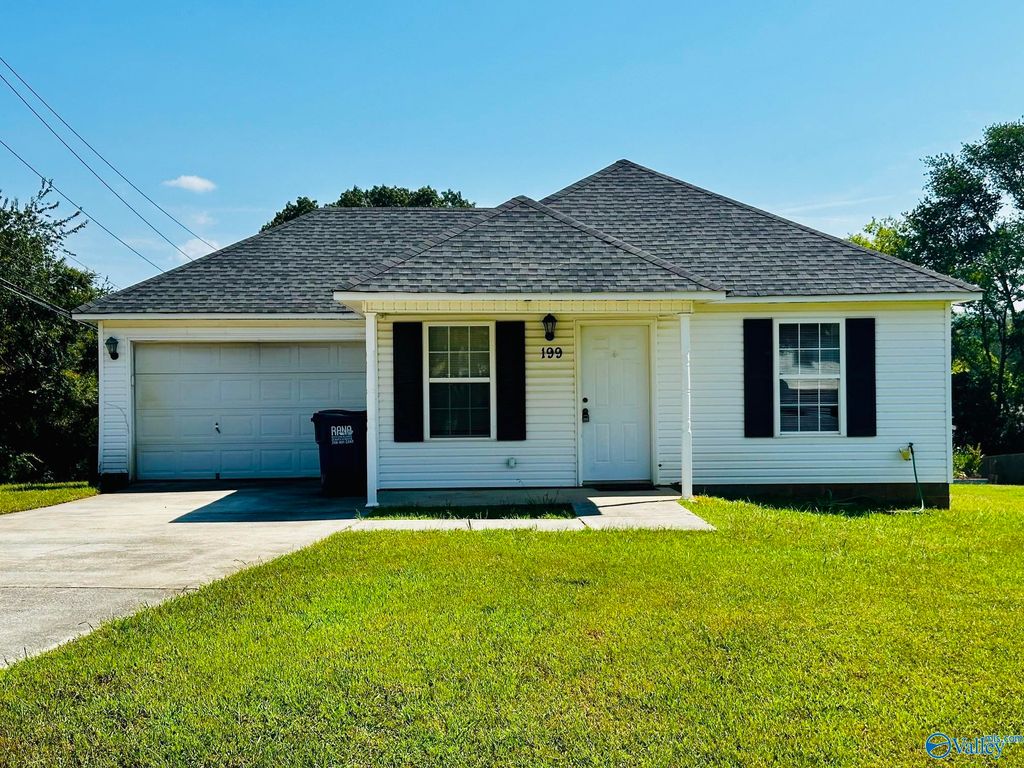 199 Tanner Point Drive, New Market, AL 35761