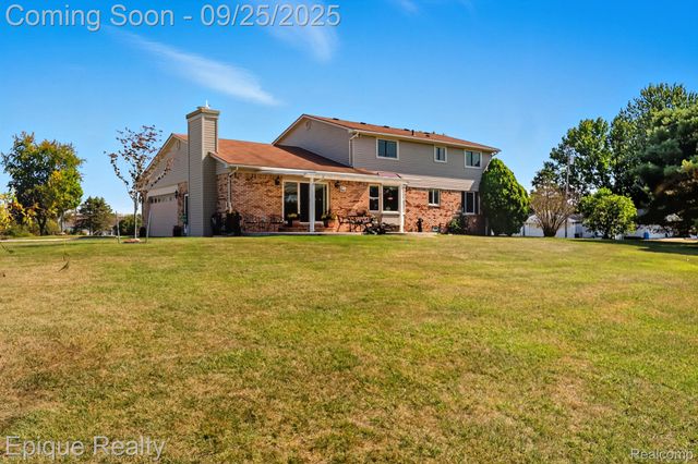 6742 Marsh Road, Cottrellville Township, MI 48039