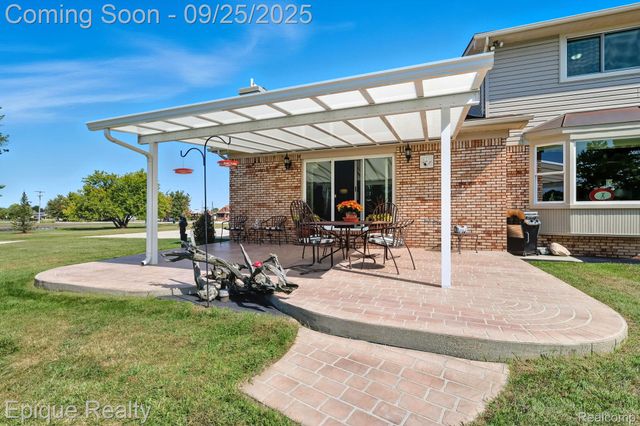 6742 Marsh Road, Cottrellville Township, MI 48039