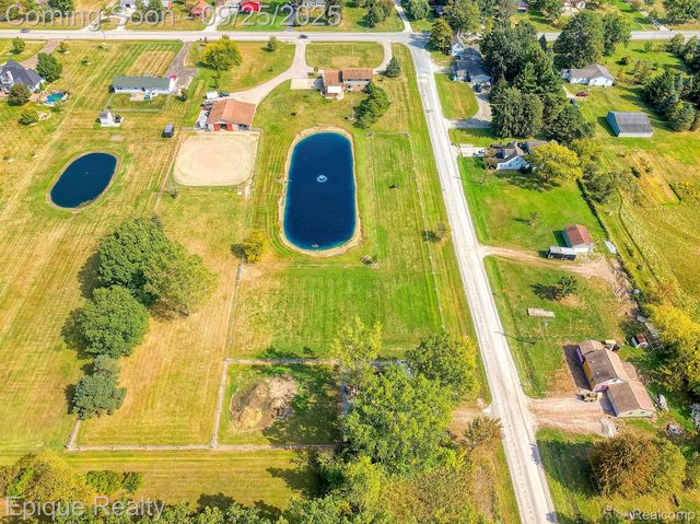 6742 Marsh Road, Cottrellville Township, MI 48039