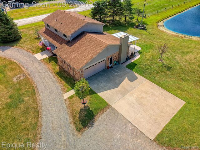 6742 Marsh Road, Cottrellville Township, MI 48039