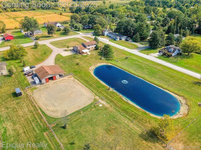6742 Marsh Road, Cottrellville Township, MI 48039