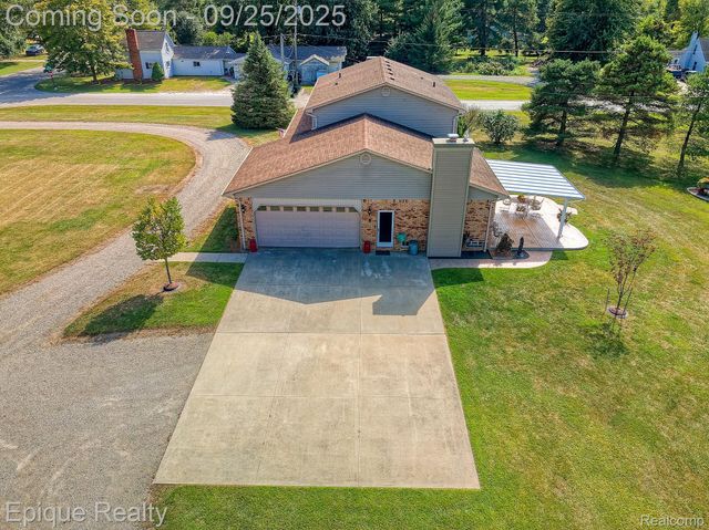 6742 Marsh Road, Cottrellville Township, MI 48039