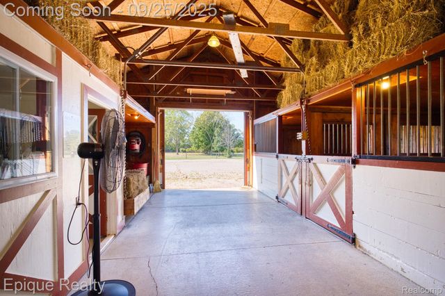 6742 Marsh Road, Cottrellville Township, MI 48039