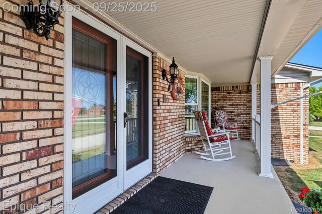 6742 Marsh Road, Cottrellville Township, MI 48039