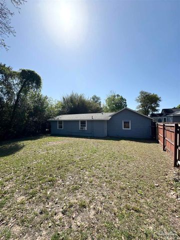 1318 Wilson Ave A, Pensacola, FL 32507