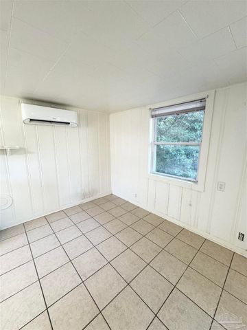 1318 Wilson Ave A, Pensacola, FL 32507