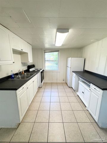 1318 Wilson Ave A, Pensacola, FL 32507