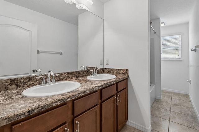 6105 MERRIFIELD DRIVE, Zephyrhills, FL 33541