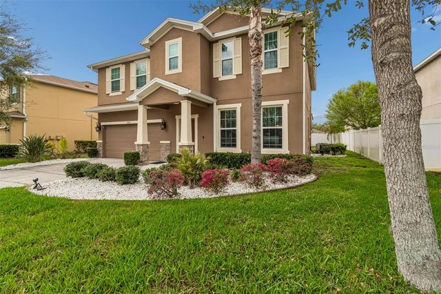 6105 MERRIFIELD DRIVE, Zephyrhills, FL 33541