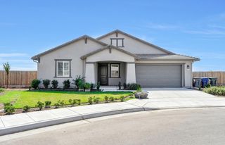 6141 E Peralta Way, Fresno, CA 93727