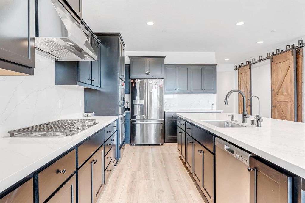 Image 16 of property listing at 6141 E Peralta Way, Fresno, CA 93727