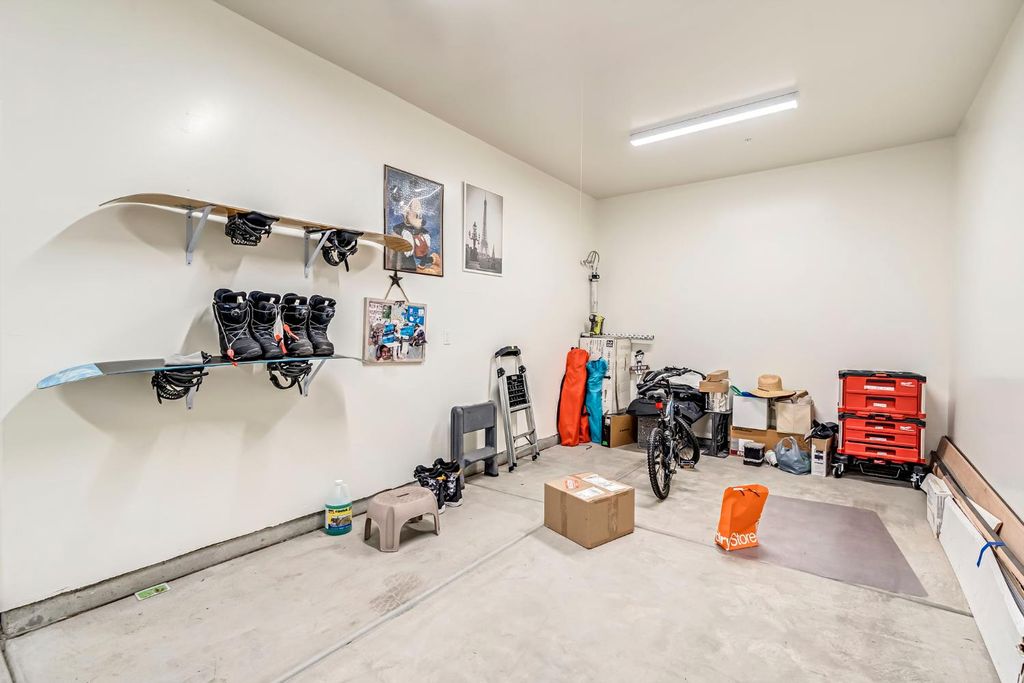 Image 33 of property listing at 6141 E Peralta Way, Fresno, CA 93727