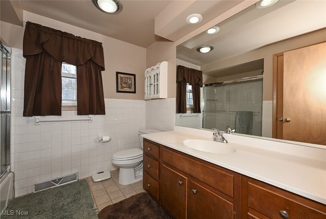 30875 Cannon Road, Solon, OH 44139