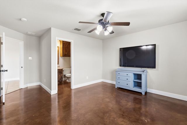 505 Water Fall Lane, Nevada, TX 75173