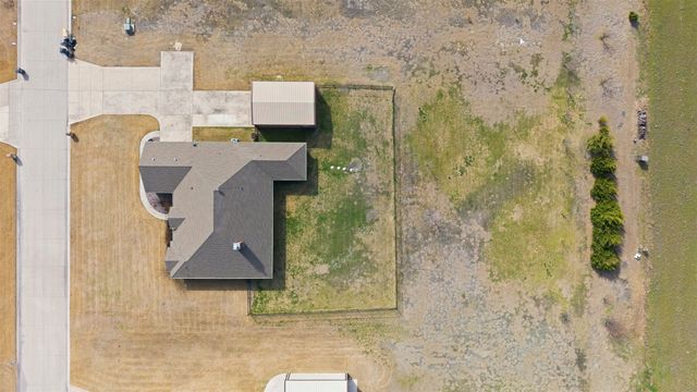 505 Water Fall Lane, Nevada, TX 75173