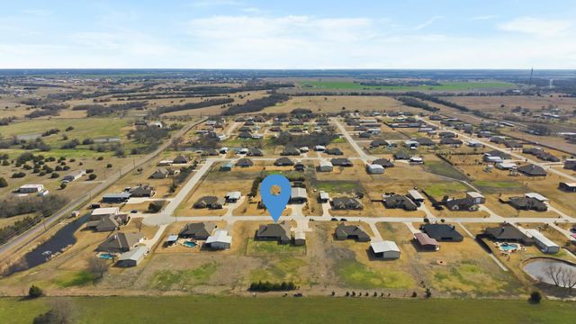 505 Water Fall Lane, Nevada, TX 75173