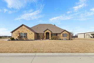 505 Water Fall Lane, Nevada, TX 75173