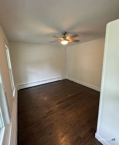 25 Drive Way 1st Floor, Guilford, CT 06437