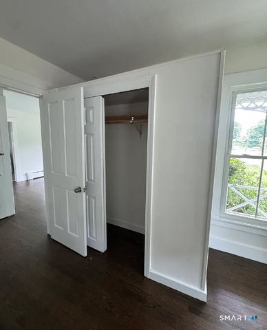 25 Drive Way 1st Floor, Guilford, CT 06437