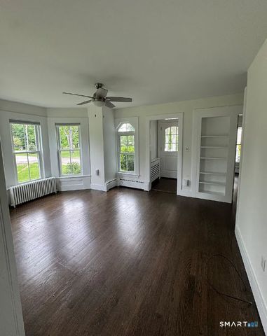25 Drive Way 1st Floor, Guilford, CT 06437