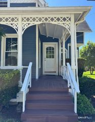25 Drive Way 1st Floor, Guilford, CT 06437
