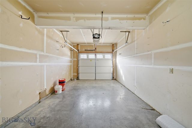 975 N River Rock, Belgrade, MT 59714