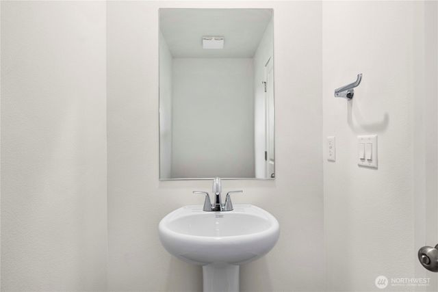 1424 Salzer Creek Loop, Centralia, WA 98531