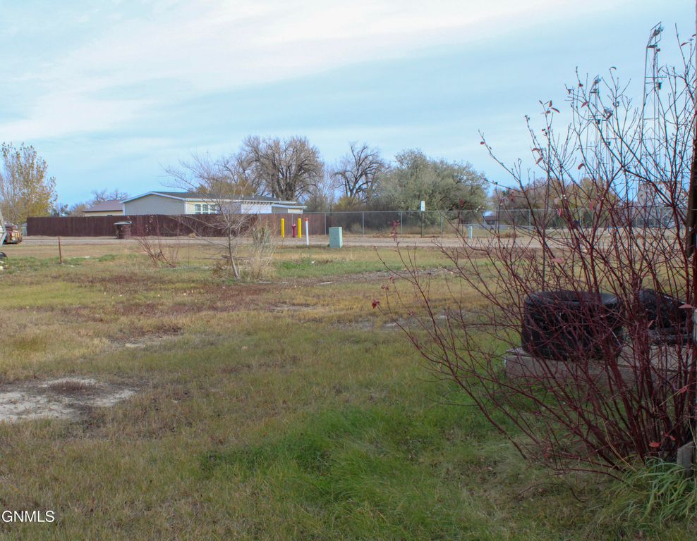 905 7th Street, Fairview, MT 59221 photo 11