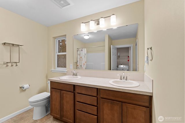 312 Pearsall Street SE, Ocean Shores, WA 98569