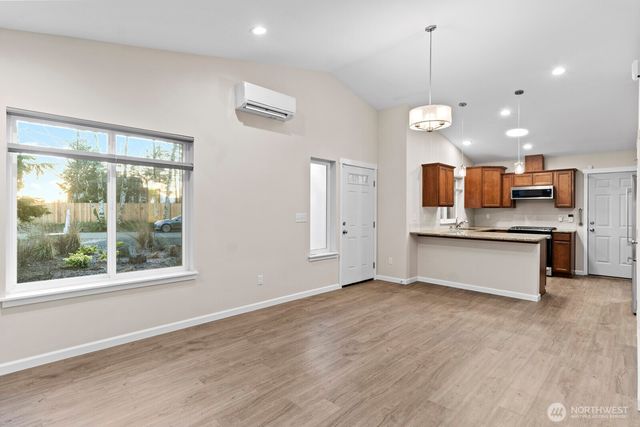 312 Pearsall Street SE, Ocean Shores, WA 98569