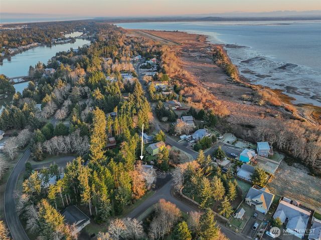 312 Pearsall Street SE, Ocean Shores, WA 98569