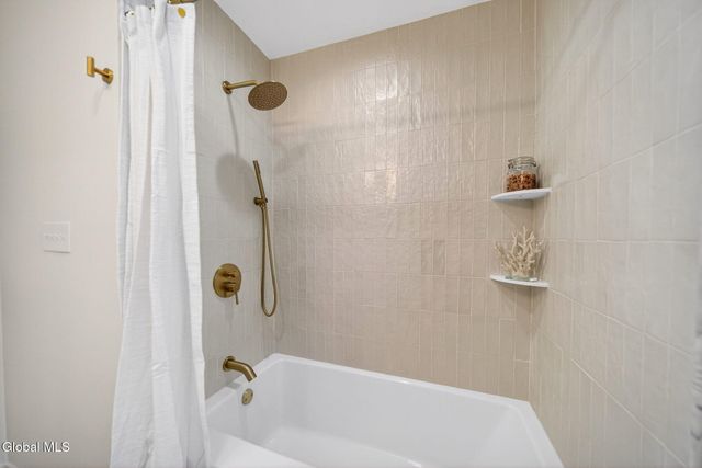 72 Fonda Road, Waterford, NY 12188