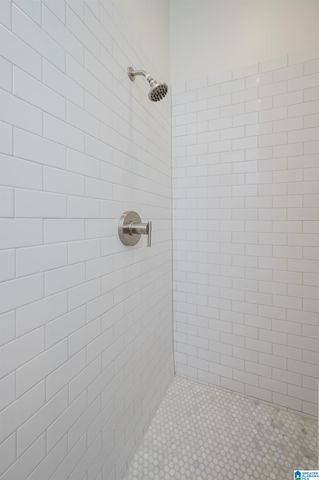 2201 5TH AVENUE S, Birmingham, AL 35233