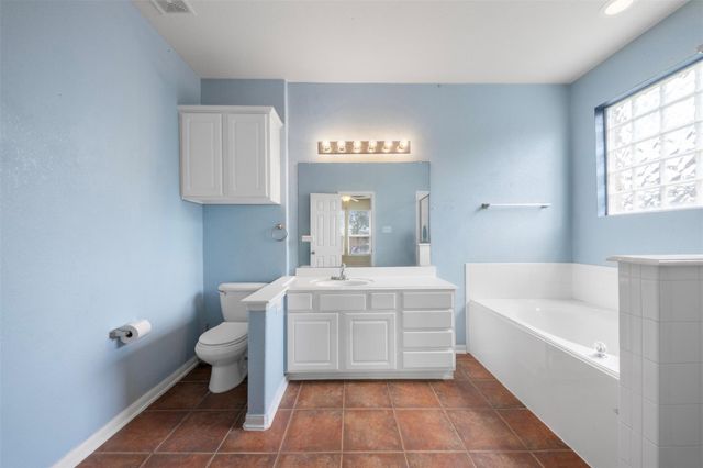 2990 Creek Falls Court, Pearland, TX 77581