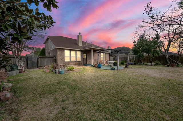 2990 Creek Falls Court, Pearland, TX 77581