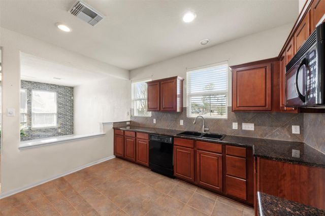 2990 Creek Falls Court, Pearland, TX 77581