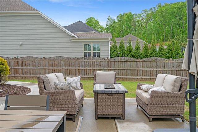 800 Ivy Crest Lane, Canton, GA 30115