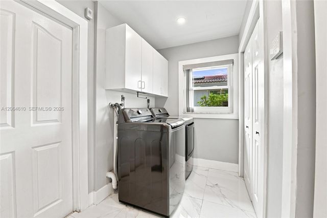821 Ramblewood Drive 821, Coral Springs, FL 33071