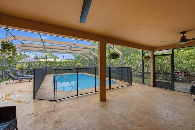 821 Ramblewood Drive 821, Coral Springs, FL 33071