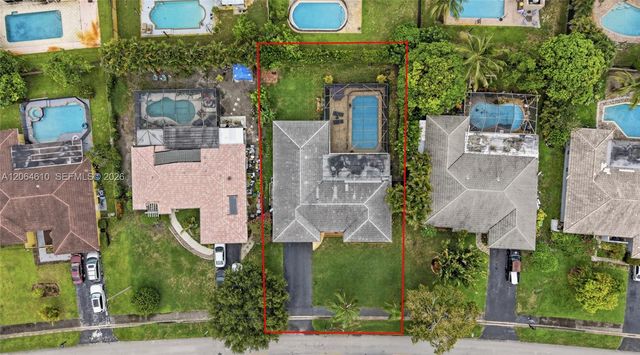 821 Ramblewood Drive 821, Coral Springs, FL 33071