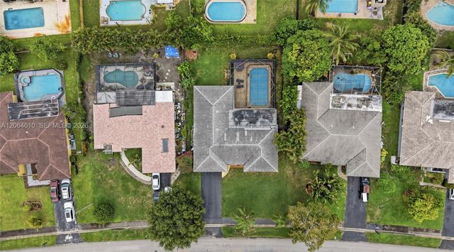 821 Ramblewood Drive 821, Coral Springs, FL 33071
